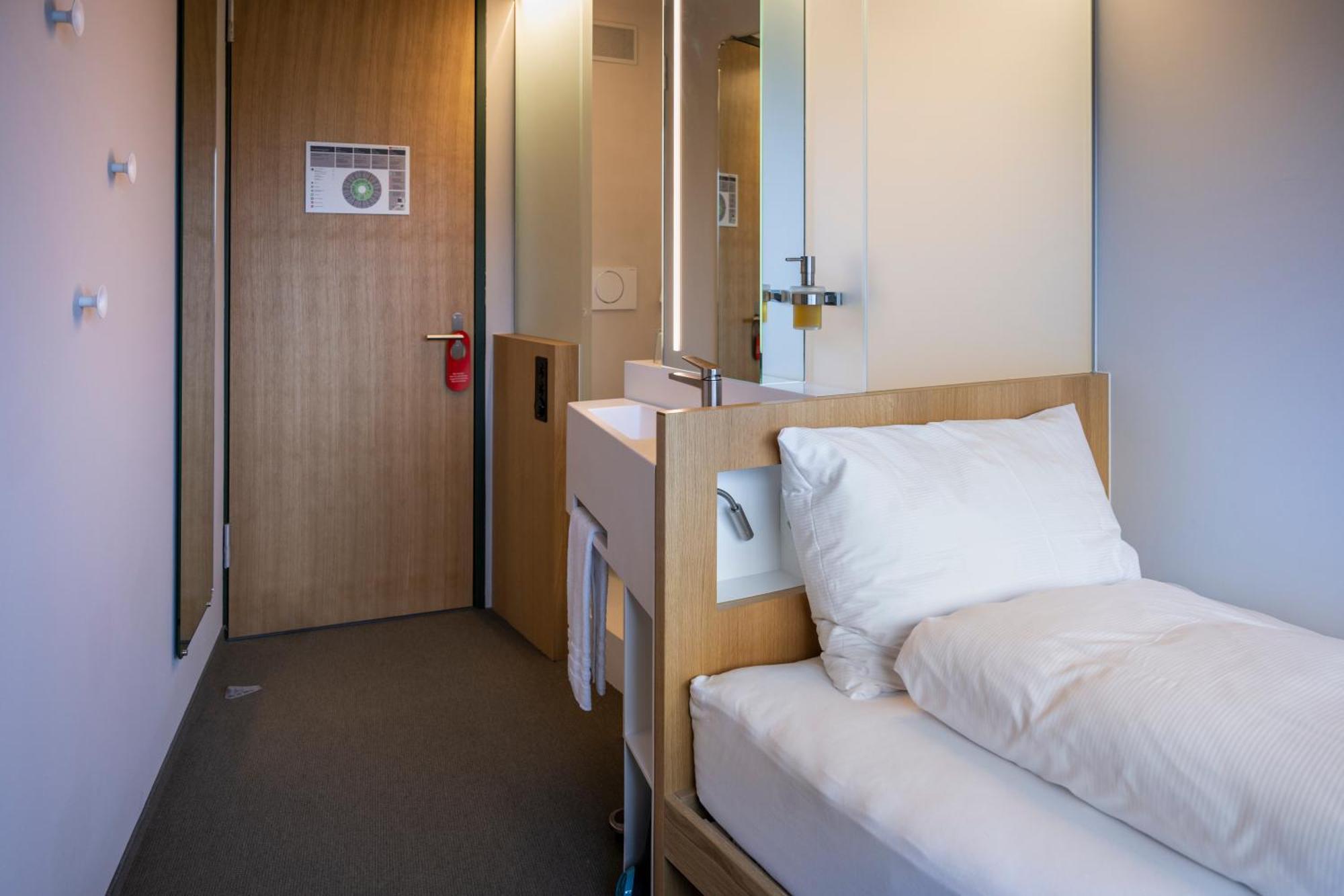 Centre Loewenberg Otel Murten Dış mekan fotoğraf